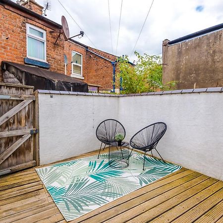 New! Stylish 2-Bed Home, In Chester By 53 Degrees Property, Ideal For Long Stays, Great Location - Sleeps 6 Exteriér fotografie